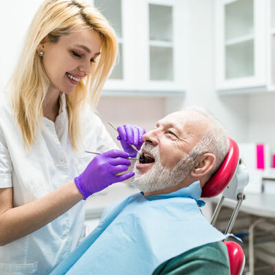 Dental implants for seniors and their advantages