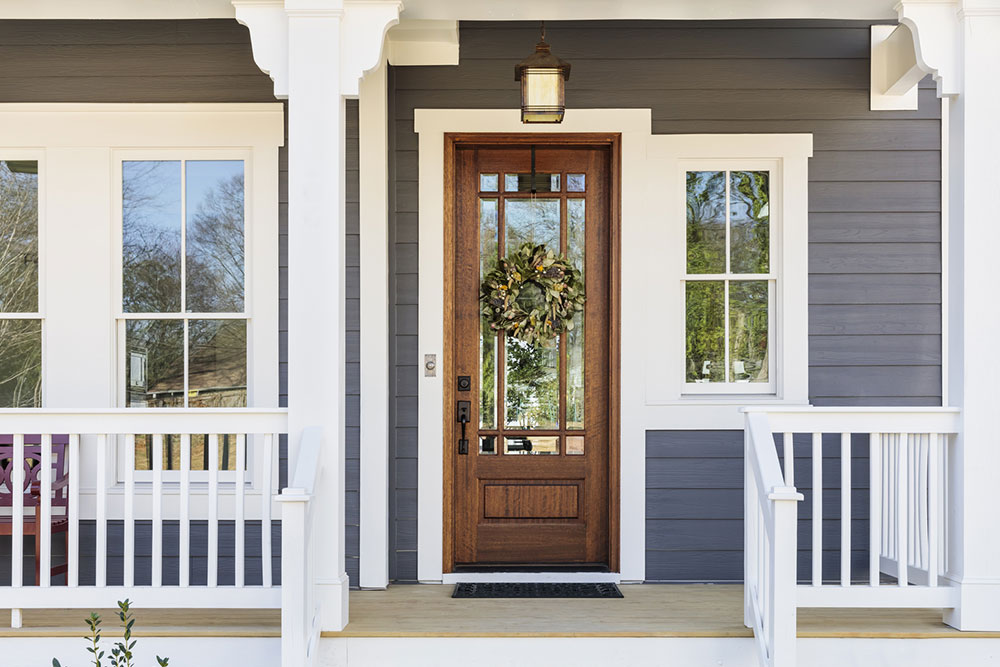 4 common mistakes to avoid while choosing a front door for the house