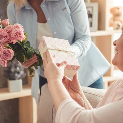 Avoid these 11 mistakes when gifting flowers