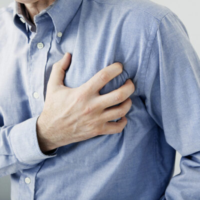 8 warning signs of heart attack to not ignore